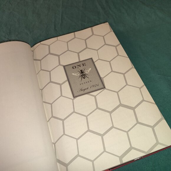 Sherlock Holmes Mary Russel Language of Bees Laurie R King Mystery book Academia - Picture 7 of 10